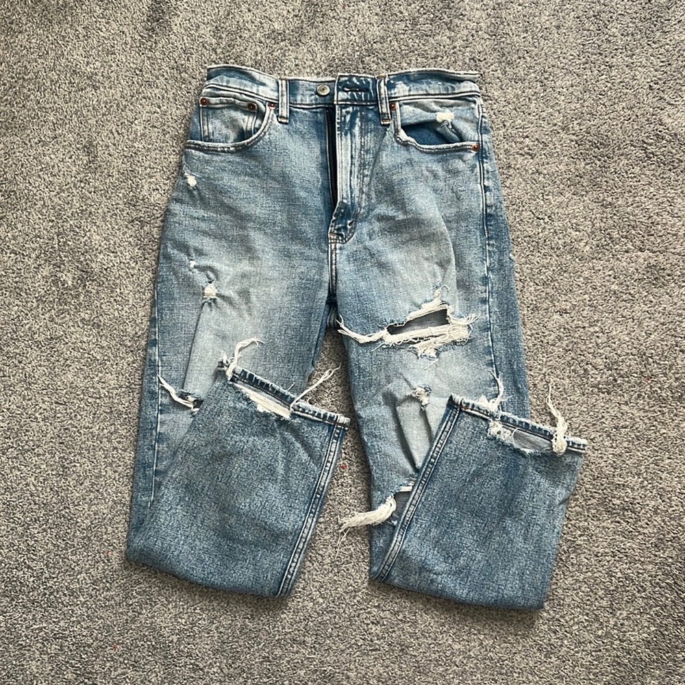 A&F Curve Love Ankle Straight Jeans